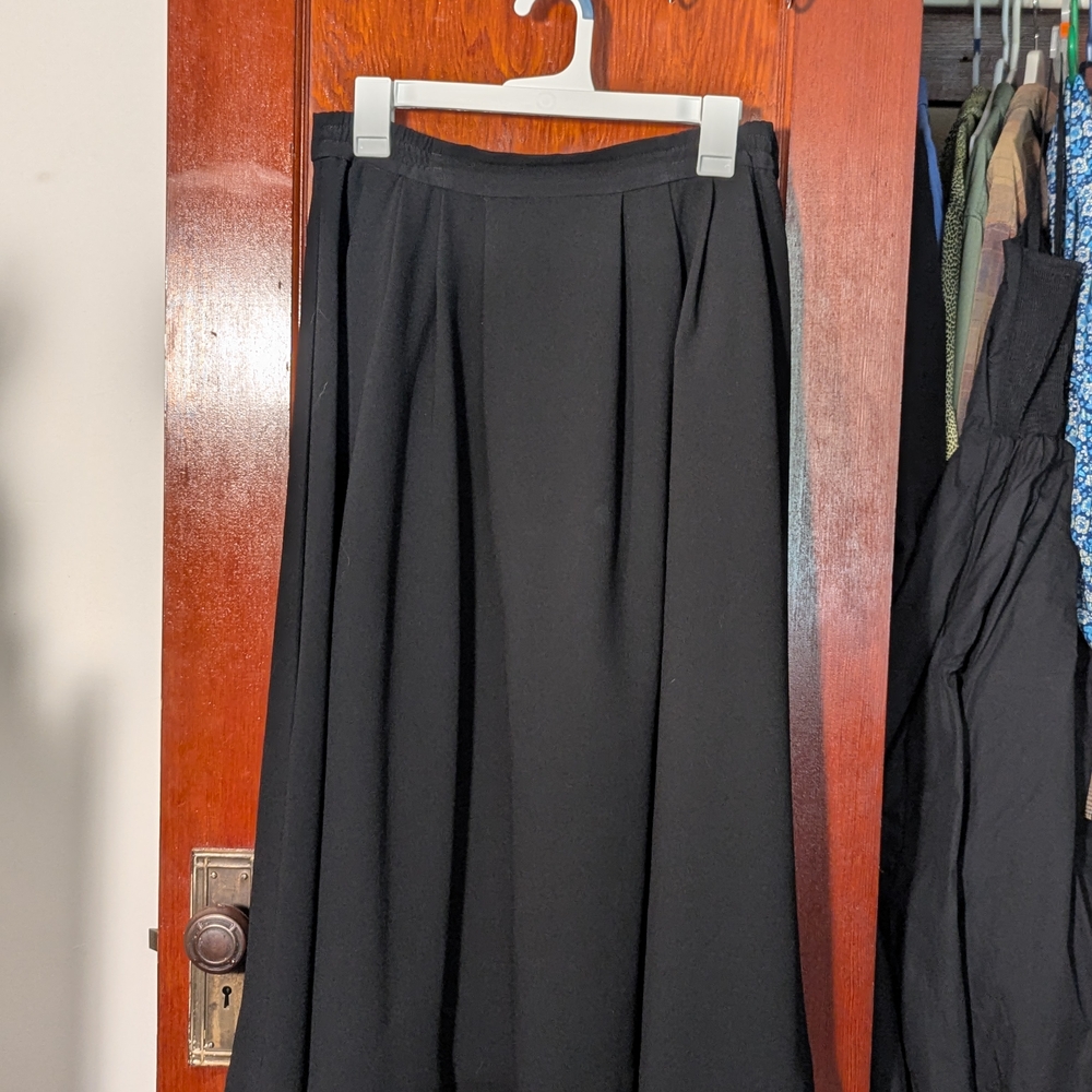 H&M Classic Black Midi Skirt